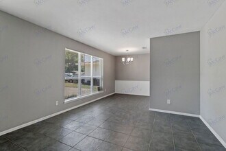 737 Willow St in Hurst, TX - Building Photo - Building Photo