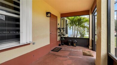 12235 SW 202nd St in Miami, FL - Foto de edificio - Building Photo