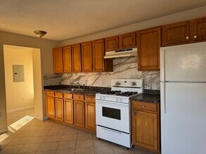 12 Paris St in Boston, MA - Building Photo - Building Photo