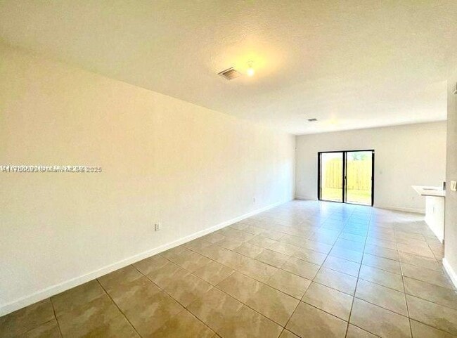 11928 SW 244th Ln in Princeton, FL - Building Photo - Building Photo