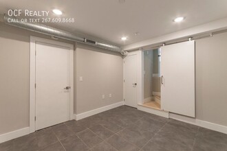 1836 Frankford Ave in Philadelphia, PA - Building Photo - Interior Photo