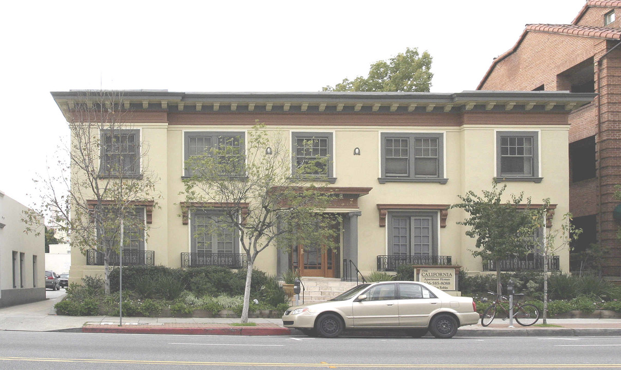 Los Robles Apartments in Pasadena, CA - Foto de edificio