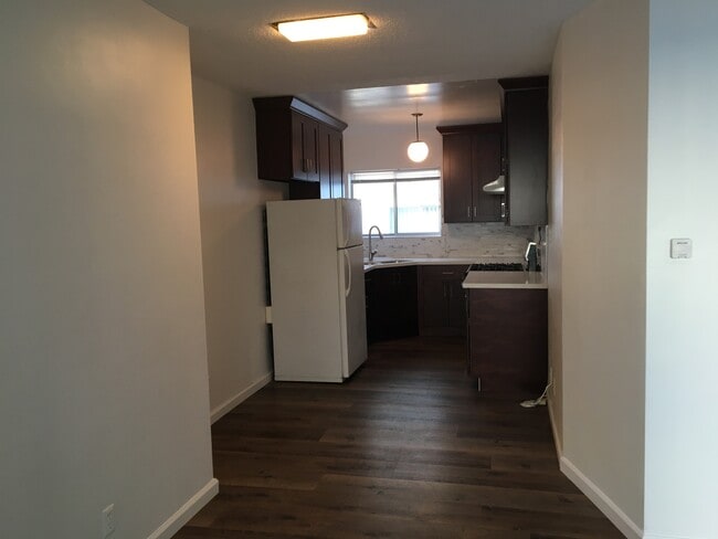 8539 Saturn St, Unit #4