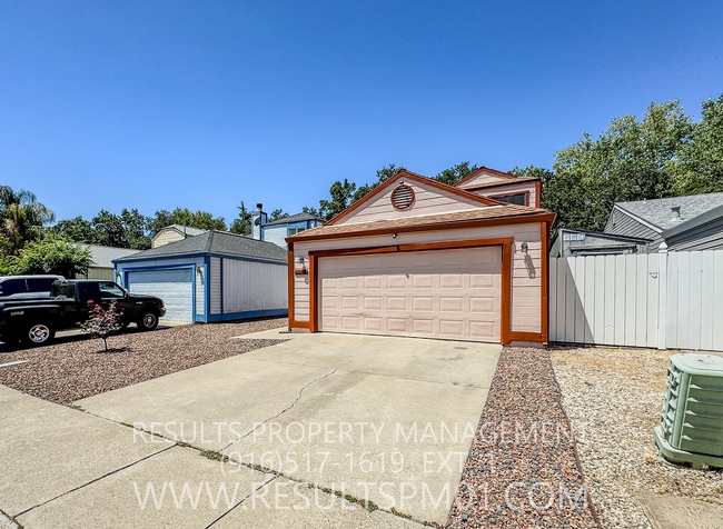 2940 Twin Creeks Ln in Rocklin, CA - Building Photo - Building Photo