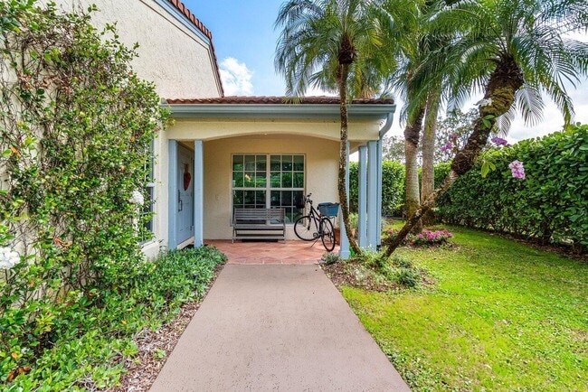 property at 2320 Las Casitas Dr
