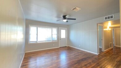 4415 45th St in Lubbock, TX - Building Photo - Building Photo