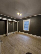 1812 E Newberry Blvd in Milwaukee, WI - Foto de edificio - Building Photo
