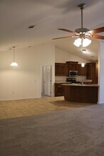 8202 Pamplona St in Navarre, FL - Building Photo - Building Photo