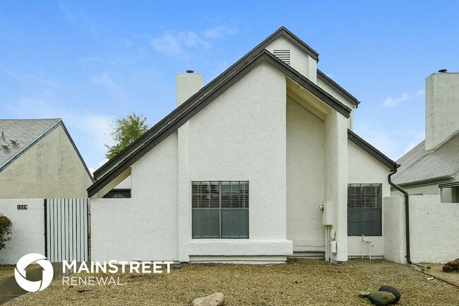 property at 2229 W Ross Ave