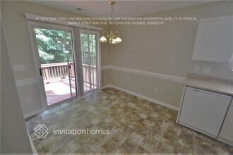 9915 Travis Floyd Ln in Charlotte, NC - Foto de edificio - Building Photo
