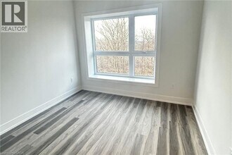 1100 Lackner Pl in Kitchener, ON - Building Photo - Building Photo