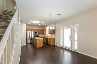 1341 E Dunbar Dr in Phoenix, AZ - Building Photo - Building Photo