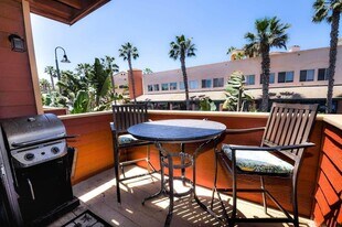 731 Seacoast Dr in Imperial Beach, CA - Building Photo