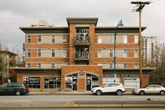 3262-3266 St Johns St in Port Moody, BC - Building Photo - Building Photo