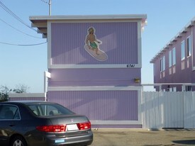 6741 Del Playa Dr in Goleta, CA - Building Photo