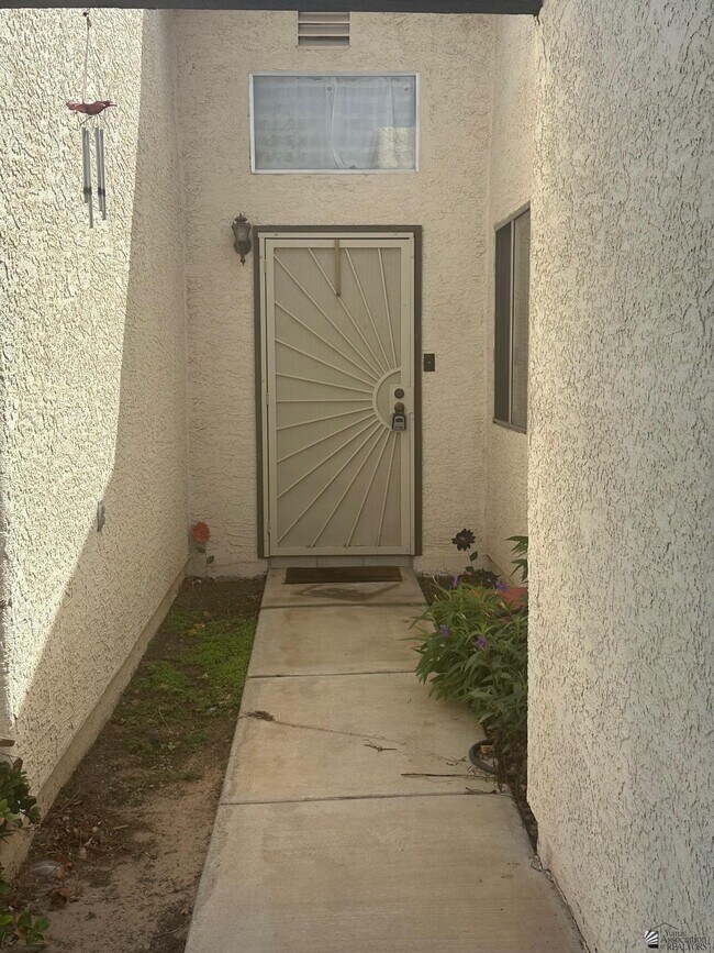 1605 W Santa Maria Way in Yuma, AZ - Building Photo - Building Photo