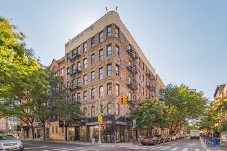 201 E 2nd St in New York, NY - Building Photo - Primary Photo