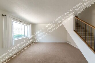 935 N Venice Ave in Tucson, AZ - Foto de edificio - Building Photo