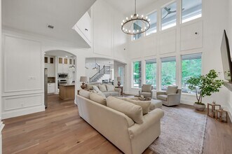 11 Clare Point Dr in Magnolia, TX - Building Photo - Building Photo