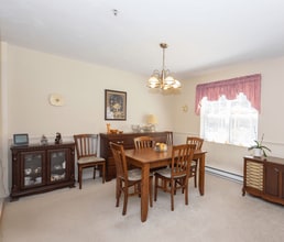 Woodbury Gardens in Fredericton, NB - Building Photo - Building Photo