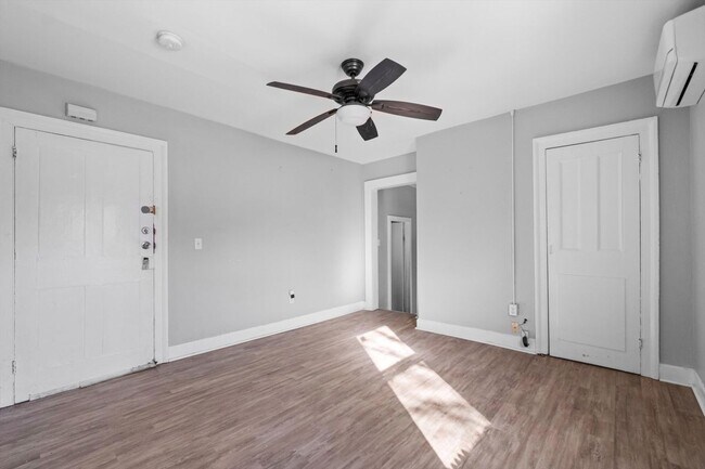 49 S Hamilton St in Poughkeepsie, NY - Building Photo - Building Photo