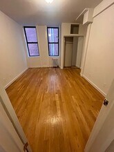 630 Tenth Avenue in New York, NY - Building Photo - Building Photo