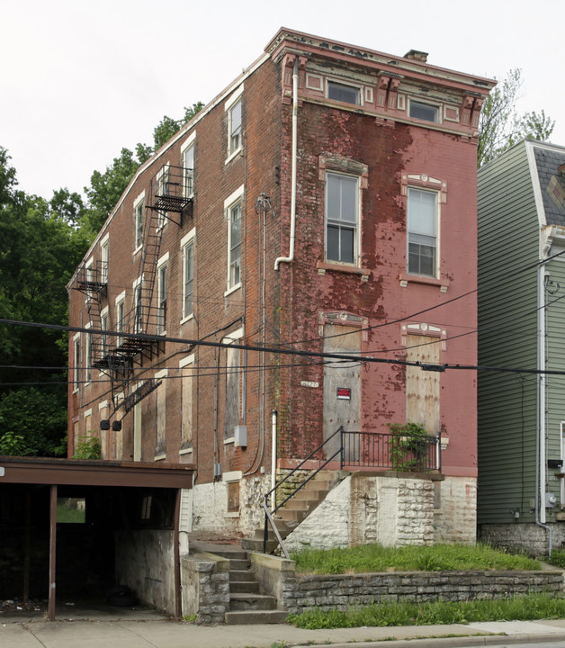 1727 Westwood Ave in Cincinnati, OH - Building Photo