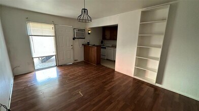 425 Hawthorne St in Houston, TX - Building Photo - Building Photo