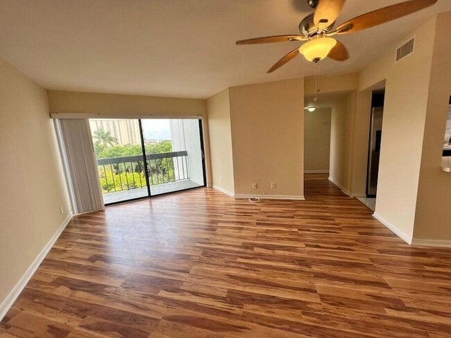 property at 1900 N Congress Ave