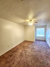 1212 Westway Cir in Killeen, TX - Foto de edificio - Building Photo