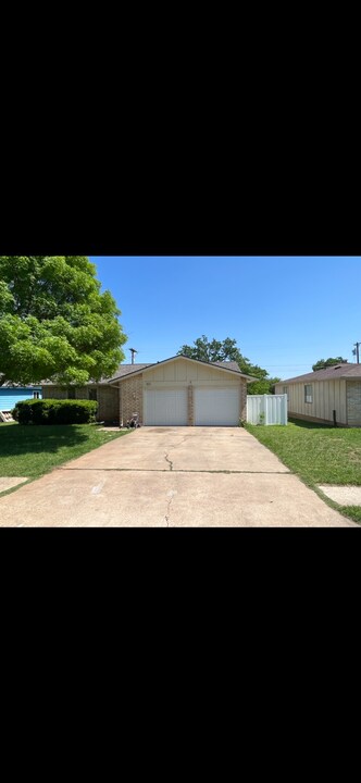 801 Cactus Dr in Round Rock, TX - Building Photo