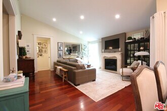 603 S Prospect Ave in Redondo Beach, CA - Building Photo - Building Photo