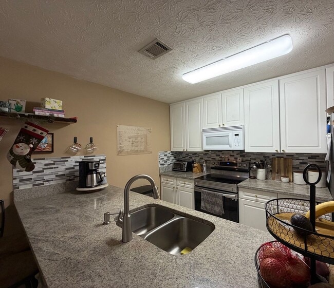 property at 2428 E University Dr