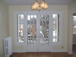 Tudor Court in Cincinnati, OH - Building Photo - Interior Photo