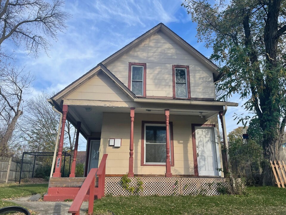 429 Shirley St NE in Grand Rapids, MI - Building Photo