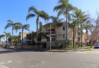 Ravena in Santa Ana, CA - Building Photo - Building Photo