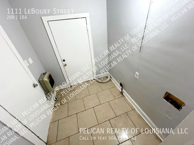 1111 Leboeuf St in New Orleans, LA - Building Photo - Building Photo