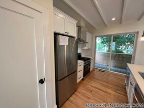 65 Cameron St in Brookline, MA - Foto de edificio - Building Photo