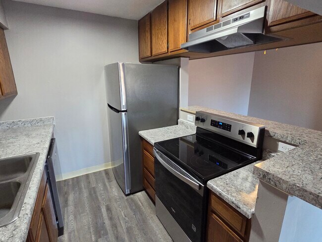 1325 N Meridian Ave in Wichita, KS - Foto de edificio - Building Photo