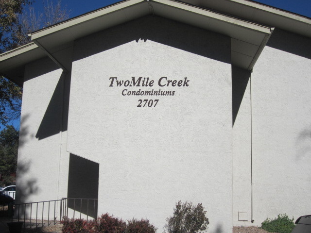 property at 2707 Valmont Rd