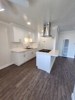 Palm Villa Apartments in Lynwood, CA - Building Photo