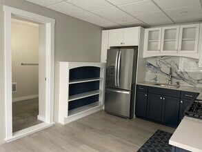 72 Highview Ave, Unit 1 in Stamford, CT - Building Photo - Building Photo