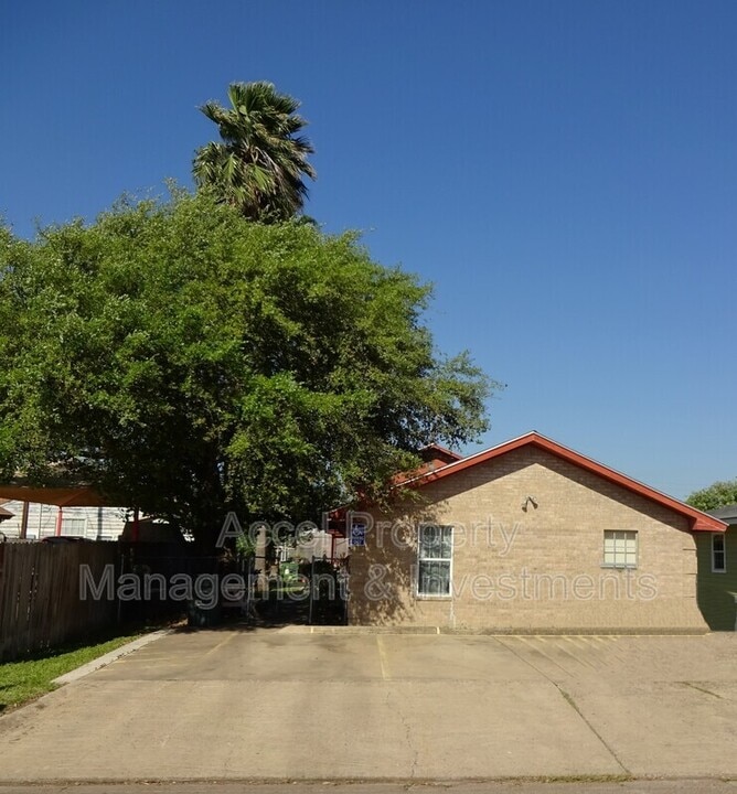 1209 Keralum Ave in Mission, TX - Building Photo