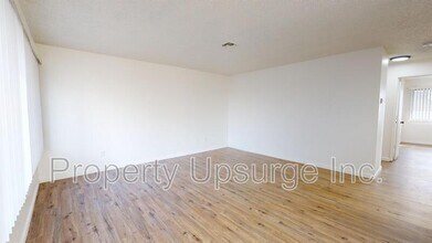 1197 Lancers Ln in Redding, CA - Building Photo - Building Photo