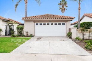 209 Conifer Dr in Oceanside, CA - Building Photo