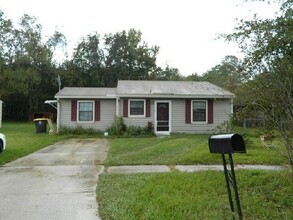 7516 John F Kennedy Dr W in Jacksonville, FL - Building Photo - Building Photo