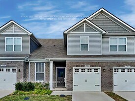 781 Mickelson Wy in Lebanon, TN - Building Photo