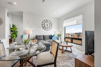 282 Bremen St in Boston, MA - Building Photo - Building Photo