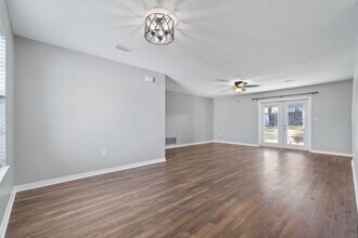 107 Trenton Ave in Crestview, FL - Building Photo - Building Photo