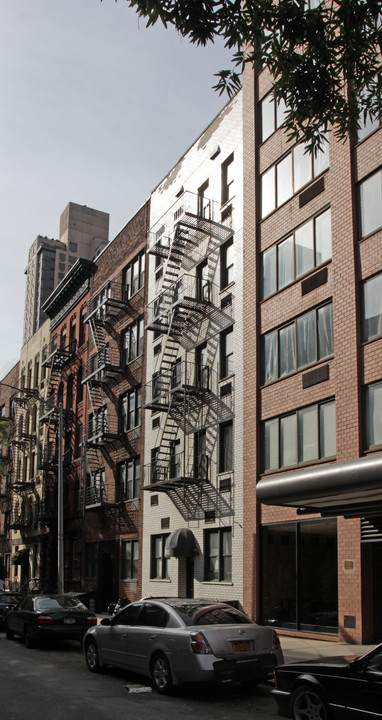 302 East 90 Street in New York, NY - Foto de edificio